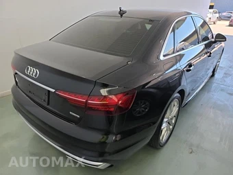 2022 Audi A4 Sedan S line Premium Plus – miniatura 4
