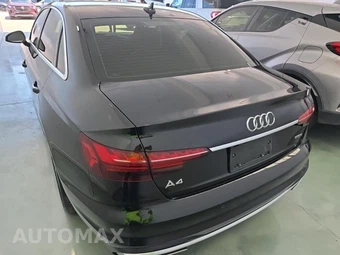 2022 Audi A4 Sedan S line Premium Plus – miniatura 5