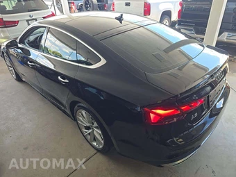 2022 Audi A5 Sportback Premium Hatchback – miniatura 2
