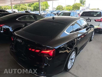 2022 Audi A5 Sportback Premium Hatchback – miniatura 3