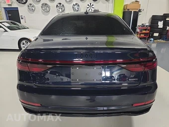 2022 Audi A8 L – miniatura 5