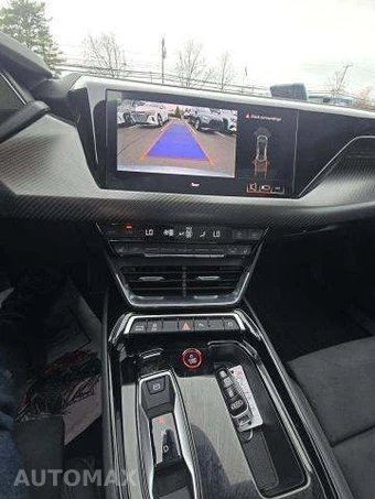2022 Audi e-tron GT quattro Premium Plus – miniatura 11