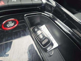2022 Audi e-tron GT quattro Premium Plus – miniatura 9