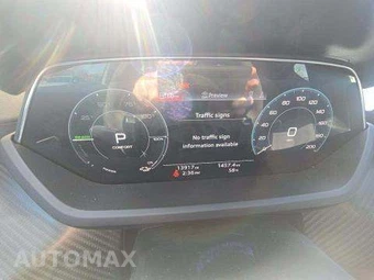 2022 Audi e-tron GT quattro Premium Plus – miniatura 10