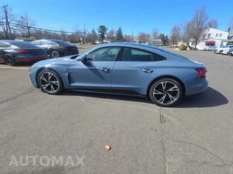 2022 Audi e-tron GT quattro Premium Plus – miniatura 3