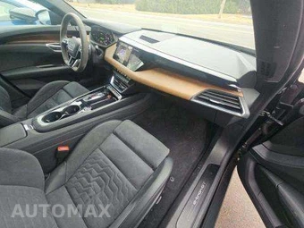 2022 Audi e-tron GT quattro Premium Plus – miniatura 19