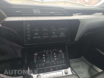 2022 Audi e-tron Premium Plus - miniatura 10