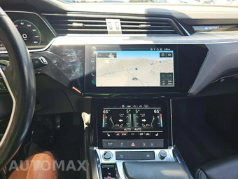 2022 Audi e-tron Premium – miniatura 10