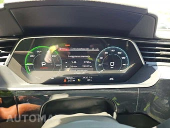 2022 Audi e-tron Premium – miniatura 9