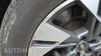 2022 Audi e-tron Premium – miniatura 24
