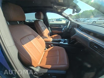 2022 Audi e-tron Premium – miniatura 8