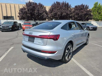 2022 Audi e-tron Sportback S line Premium - miniatura 3