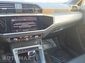 2022 Audi Q3 2.0T Premium – miniatura 11