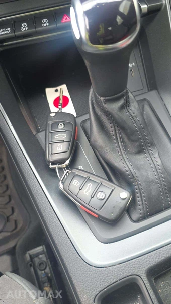 2022 Audi Q3 2.0T S line Premium Plus - miniatura 18