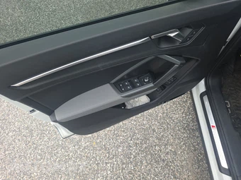 2022 Audi Q3 2.0T S line Premium Plus - miniatura 9