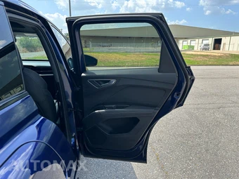 2022 Audi Q4 e-tron Premium Plus 50 - miniatura 18