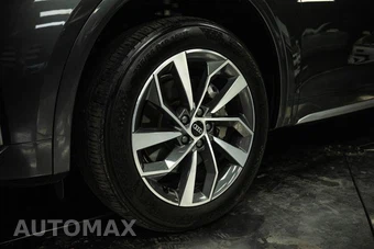 2022 Audi Q5 S line Premium Plus - miniatura 3