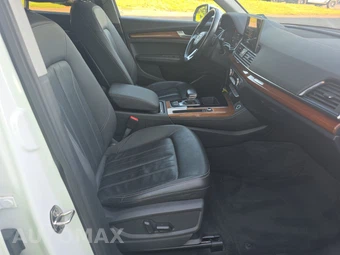2022 Audi Q5 S line Premium Plus - miniatura 8