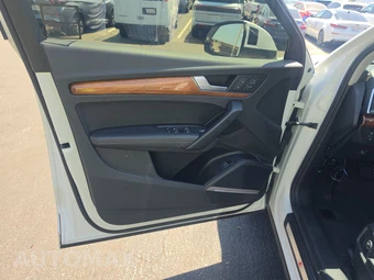 2022 Audi Q5 S line Premium Plus – miniatura 9