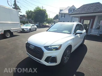 2022 Audi Q5 S line Premium Plus