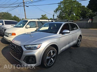 2022 Audi Q5 S line Prestige