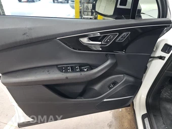 2022 Audi Q7 Premium Plus 55 TFSI - miniatura 9
