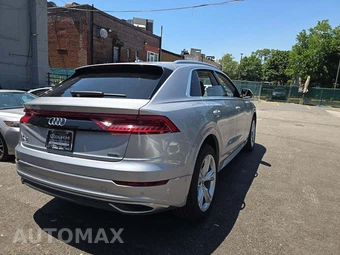 2022 Audi Q8 Premium Plus - miniatura 3