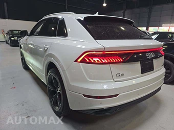 2022 Audi Q8 Premium Plus – miniatura 2