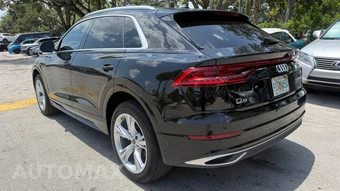 2022 Audi Q8 Premium Plus – miniatura 4