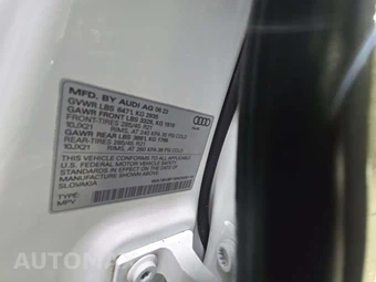 2022 Audi Q8 Premium Plus – miniatura 5