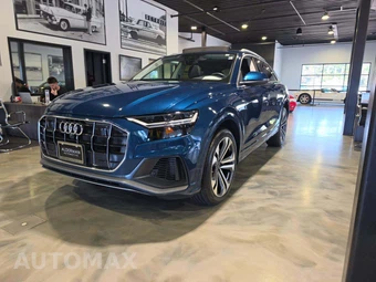 2022 Audi Q8 Premium Plus