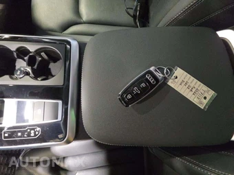 2022 Audi Q8 Premium Plus – miniatura 8