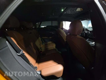 2022 Audi Q8 Premium – miniatura 16