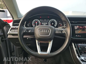 2022 Audi Q8 Premium - miniatura 10