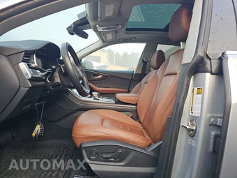 2022 Audi Q8 Premium - miniatura 7