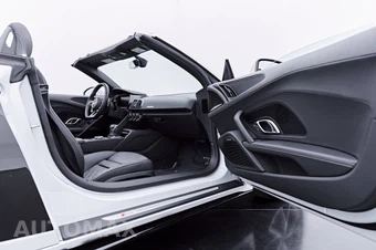 2022 Audi R8 Spyder V10 Convertible - miniatura 46