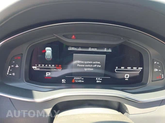 2022 Audi RS 6 Avant - miniatura 9