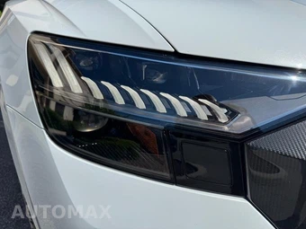 2022 Audi RS Q8 - miniatura 11