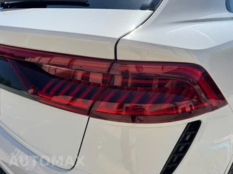 2022 Audi RS Q8 - miniatura 12