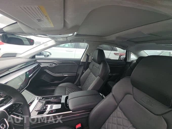 2022 Audi S8 - miniatura 17