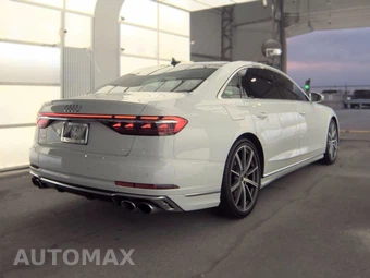 2022 Audi S8 - miniatura 4