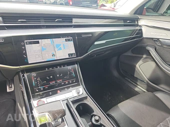 2022 Audi S8 - miniatura 11
