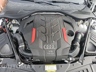 2022 Audi S8 - miniatura 15