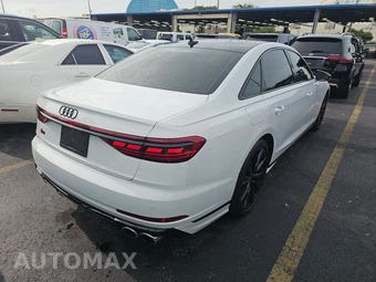 2022 Audi S8 - miniatura 4