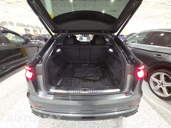 2022 Audi SQ8 Prestige – miniatura 14