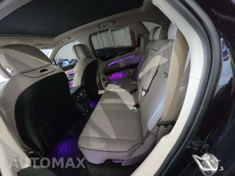 2022 Bentley Bentayga First Edition V8 - miniatura 13