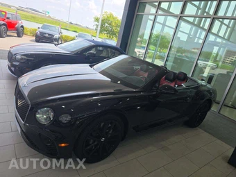 2022 Bentley Continental GTC V8 - miniatura 26