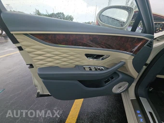 2022 Bentley Flying Spur - miniatura 9