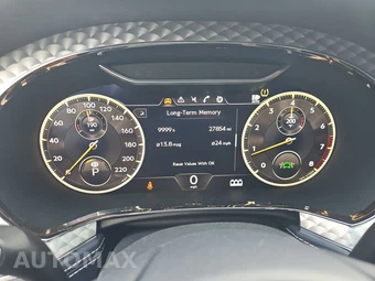 2022 Bentley Flying Spur V8 - miniatura 12