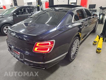 2022 Bentley Flying Spur W12 - miniatura 3